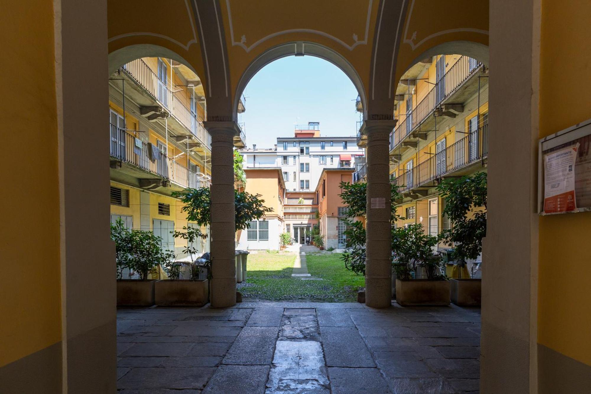 Casa Vittoria - Isola District Apartment *